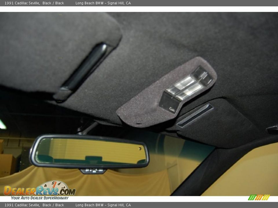 1991 Cadillac Seville Black / Black Photo #32