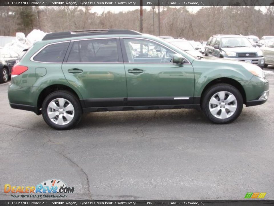 2011 Subaru Outback 2.5i Premium Wagon Cypress Green Pearl / Warm Ivory Photo #7