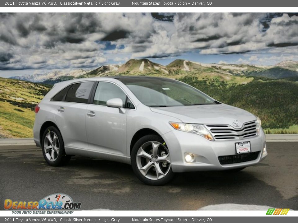 Front 3/4 View of 2011 Toyota Venza V6 AWD Photo #1