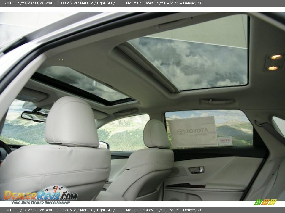 Sunroof of 2011 Toyota Venza V6 AWD Photo #7