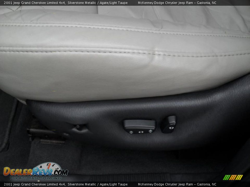 2001 Jeep Grand Cherokee Limited 4x4 Silverstone Metallic / Agate/Light Taupe Photo #9