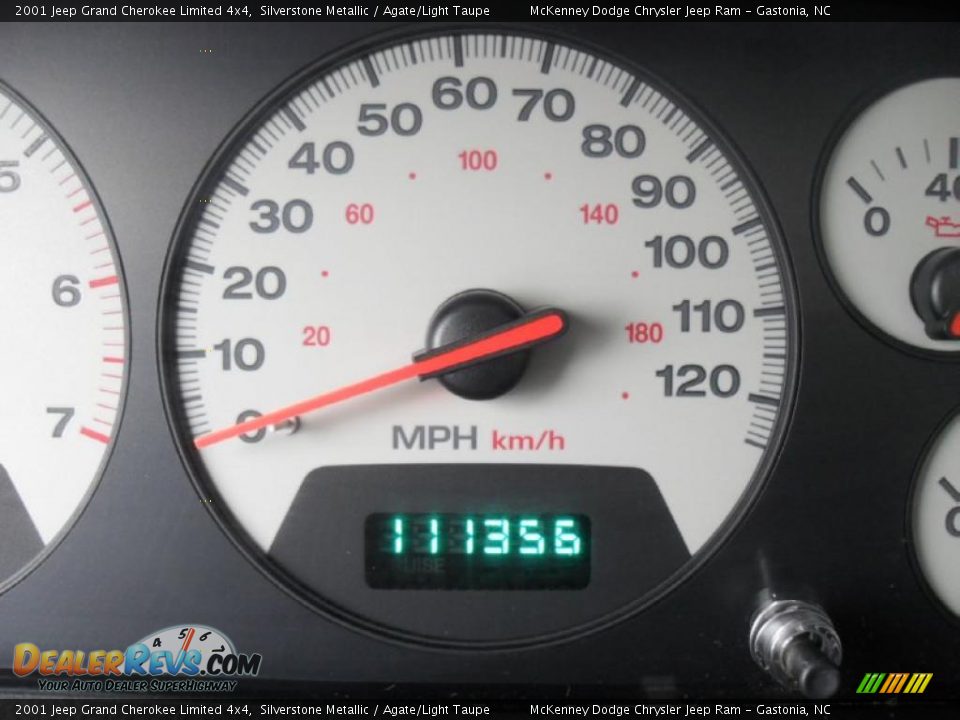2001 Jeep Grand Cherokee Limited 4x4 Silverstone Metallic / Agate/Light Taupe Photo #16