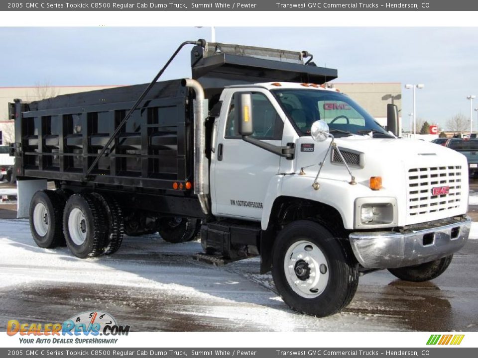 Front 3/4 View of 2005 GMC C Series Topkick C8500 Regular Cab Dump Truck Photo #8