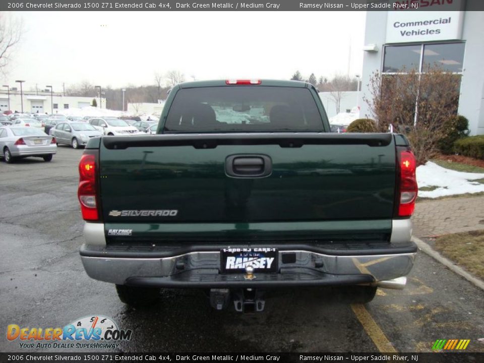 2006 Chevrolet Silverado 1500 Z71 Extended Cab 4x4 Dark Green Metallic / Medium Gray Photo #4