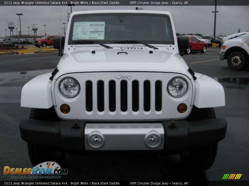 2011 Jeep Wrangler Unlimited Sahara 4x4 Bright White / Black/Dark Saddle Photo #2