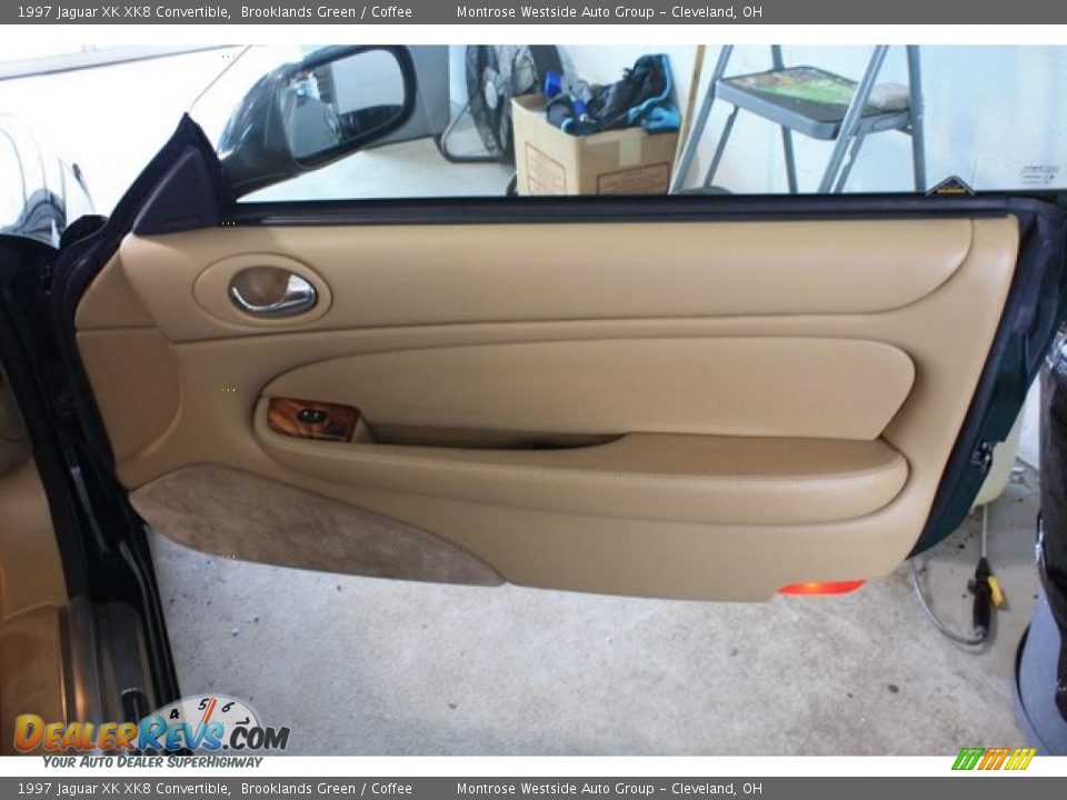 Door Panel of 1997 Jaguar XK XK8 Convertible Photo #15