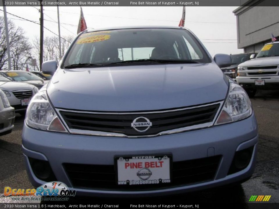 2010 Nissan Versa 1.8 S Hatchback Arctic Blue Metallic / Charcoal Photo #2