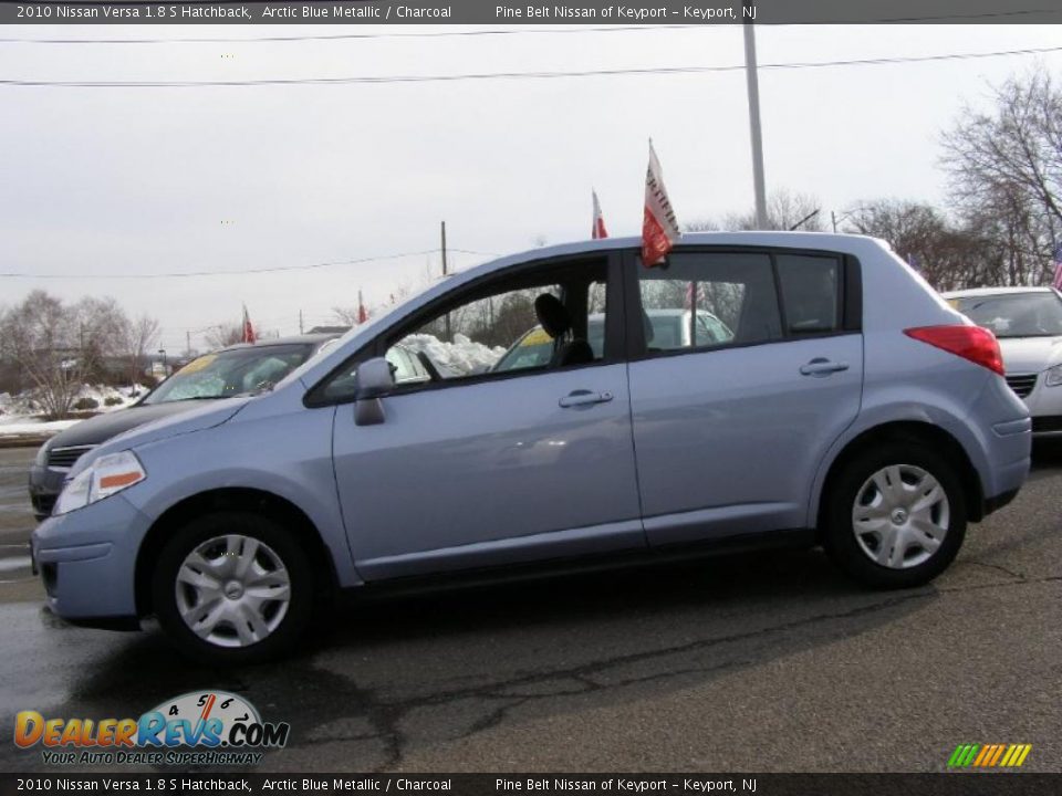 Arctic Blue Metallic 2010 Nissan Versa 1.8 S Hatchback Photo #4