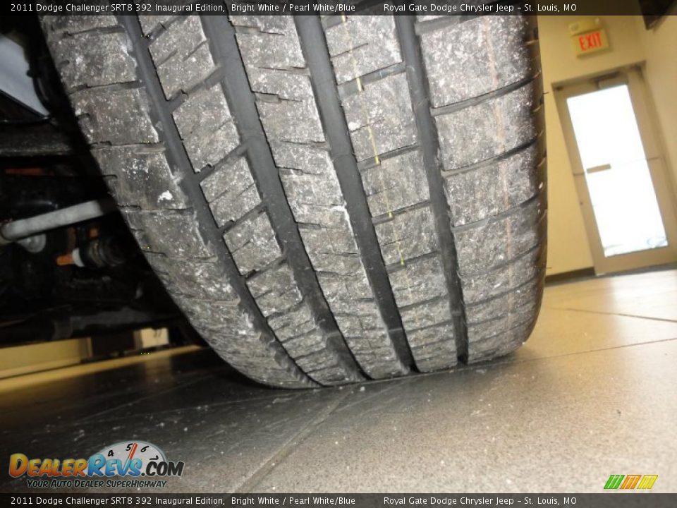 2011 Dodge Challenger SRT8 392 Inaugural Edition Bright White / Pearl White/Blue Photo #32