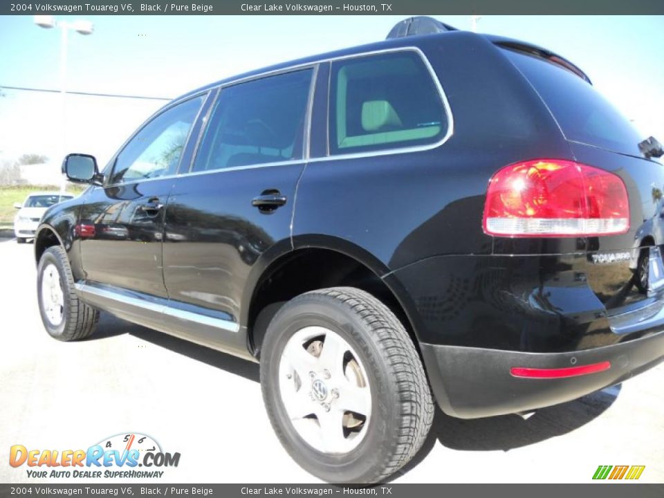 2004 Volkswagen Touareg V6 Black / Pure Beige Photo #5