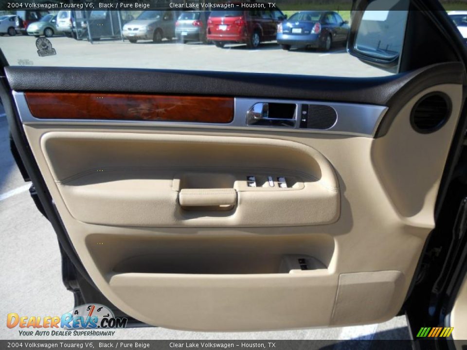 Door Panel of 2004 Volkswagen Touareg V6 Photo #12