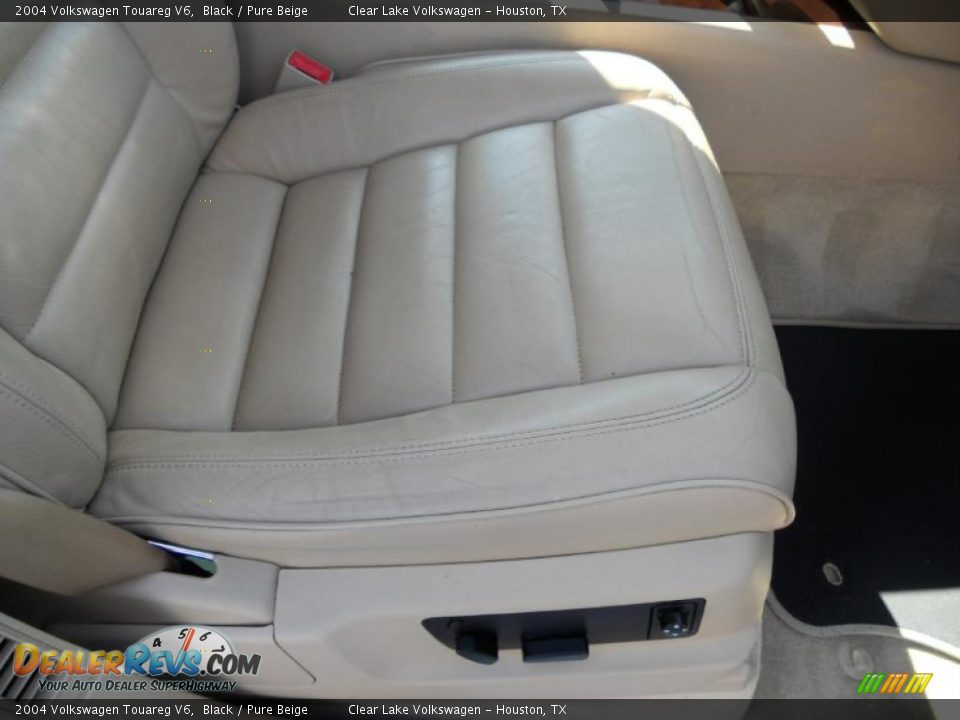 2004 Volkswagen Touareg V6 Black / Pure Beige Photo #17
