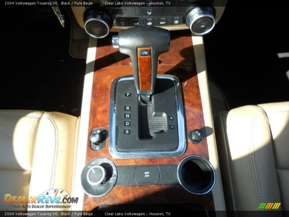 2004 Volkswagen Touareg V6 Shifter Photo #22