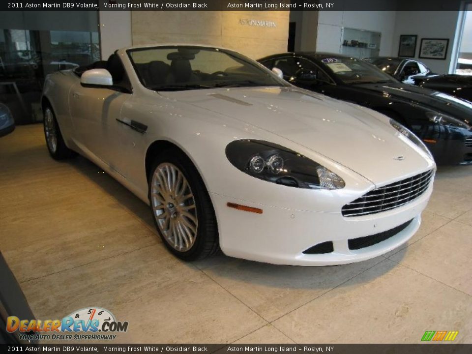 Front 3/4 View of 2011 Aston Martin DB9 Volante Photo #1