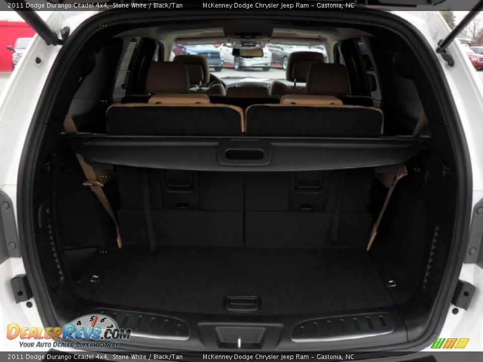 2011 Dodge Durango Citadel 4x4 Stone White / Black/Tan Photo #10