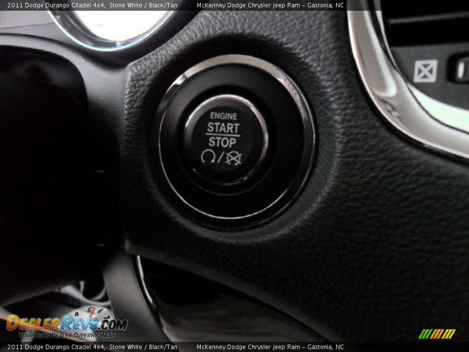 2011 Dodge Durango Citadel 4x4 Stone White / Black/Tan Photo #23