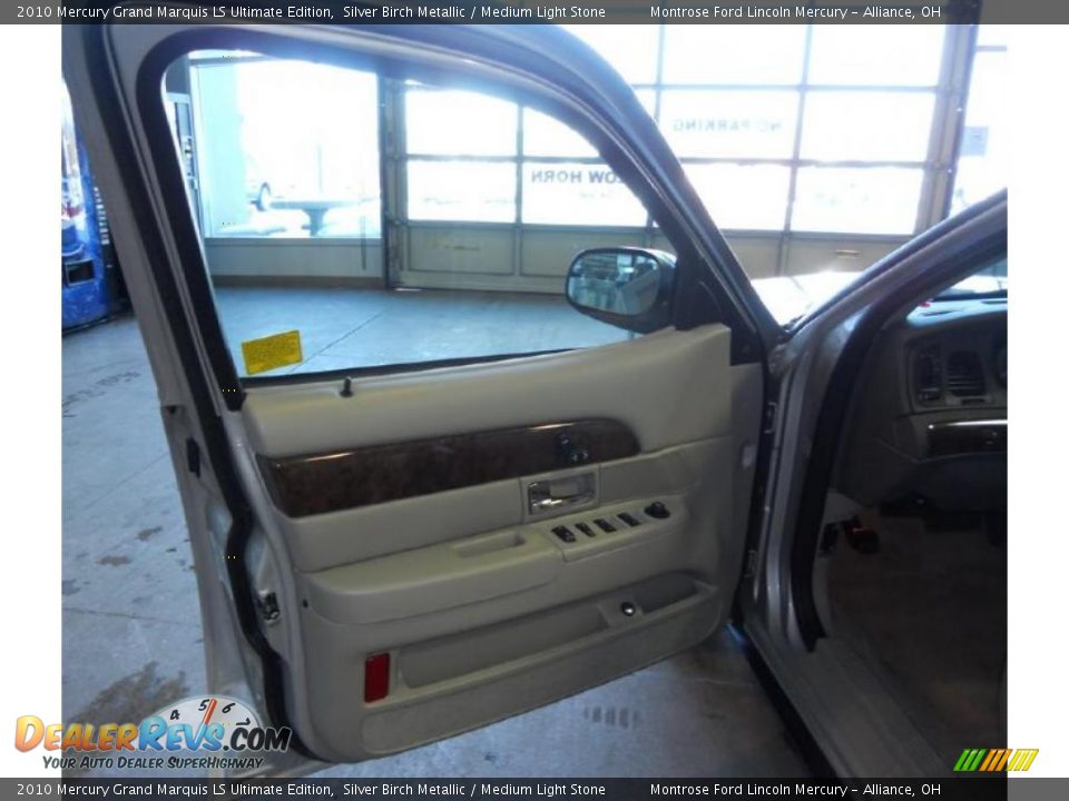 2010 Mercury Grand Marquis LS Ultimate Edition Silver Birch Metallic / Medium Light Stone Photo #18