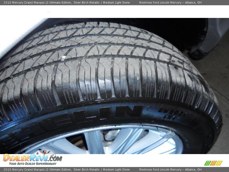 2010 Mercury Grand Marquis LS Ultimate Edition Silver Birch Metallic / Medium Light Stone Photo #28