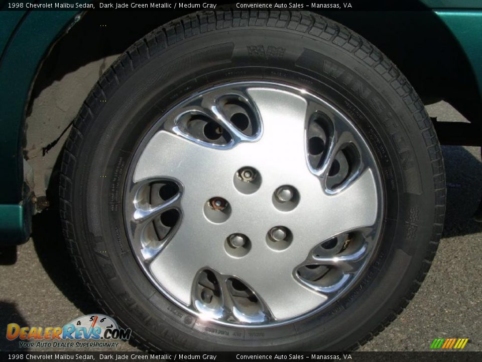 1998 Chevrolet Malibu Sedan Wheel Photo #9