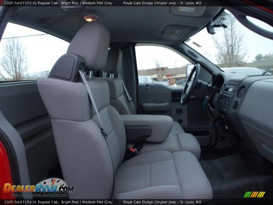 Medium Flint Grey Interior 2005 Ford F150 Xl Regular Cab