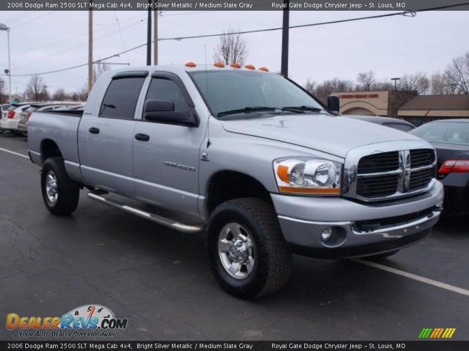 Front 3/4 View of 2006 Dodge Ram 2500 SLT Mega Cab 4x4 Photo #2