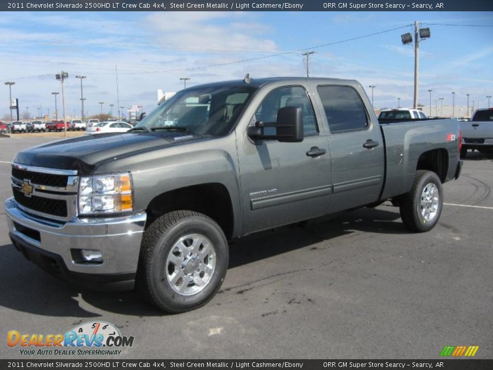 Front 3/4 View of 2011 Chevrolet Silverado 2500HD LT Crew Cab 4x4 Photo #1