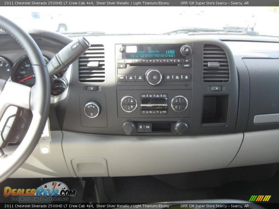 2011 Chevrolet Silverado 2500HD LT Crew Cab 4x4 Sheer Silver Metallic / Light Titanium/Ebony Photo #10
