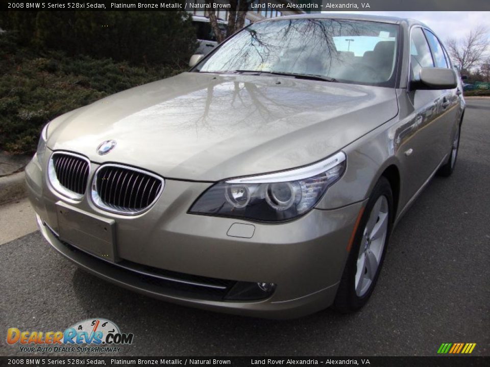 Front 3/4 View of 2008 BMW 5 Series 528xi Sedan Photo #1