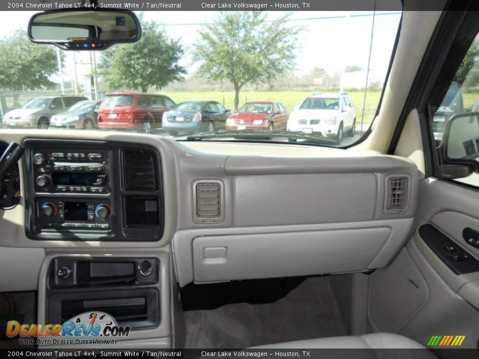 2004 Chevrolet Tahoe LT 4x4 Summit White / Tan/Neutral Photo #20