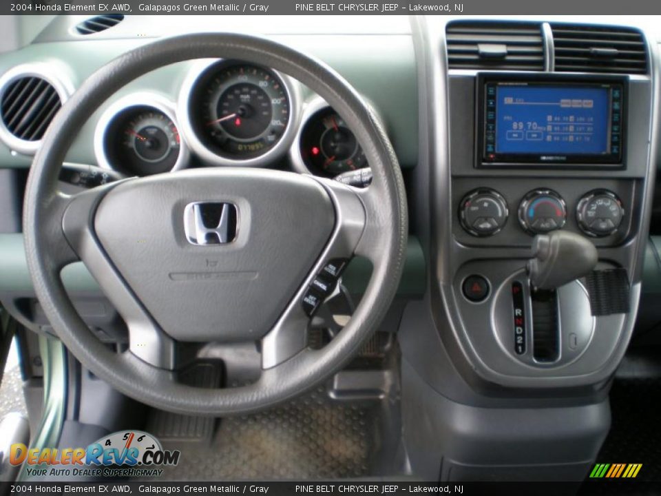 Dashboard of 2004 Honda Element EX AWD Photo #12