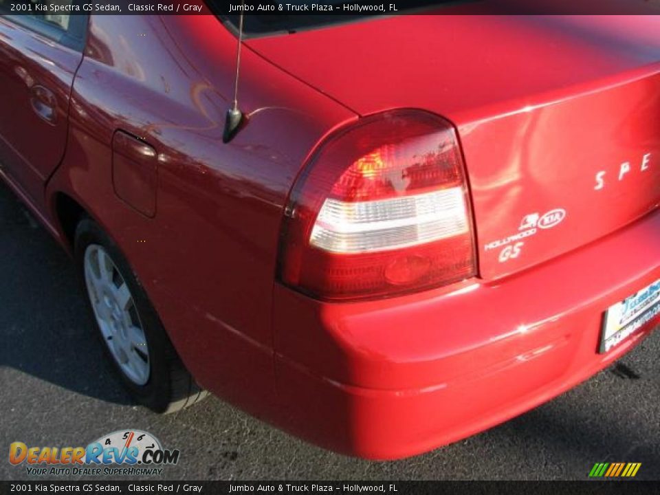 2001 Kia Spectra GS Sedan Classic Red / Gray Photo #8