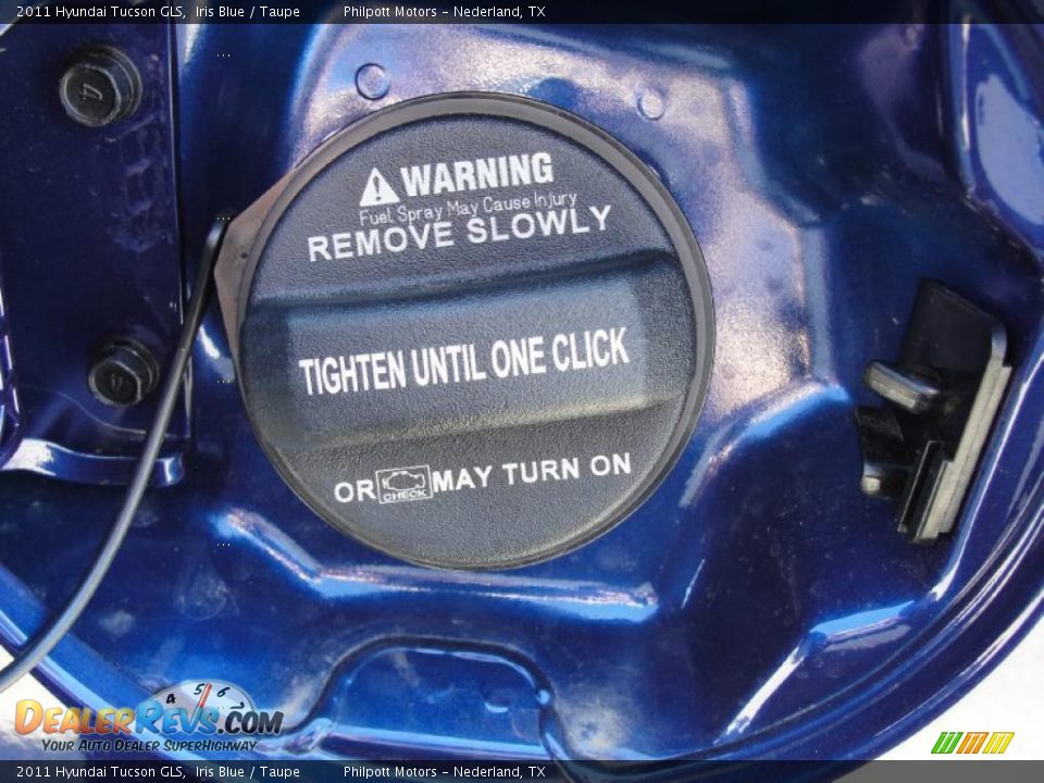2011 Hyundai Tucson GLS Iris Blue / Taupe Photo #13