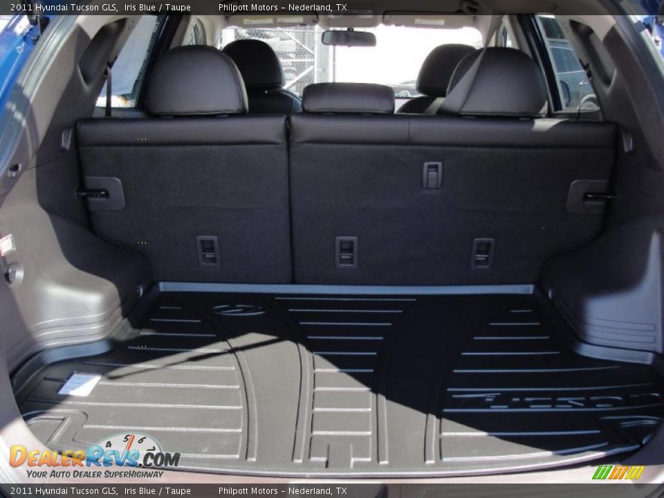 2011 Hyundai Tucson GLS Trunk Photo #18