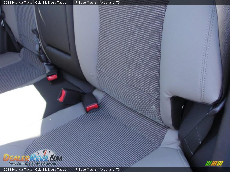 2011 Hyundai Tucson GLS Iris Blue / Taupe Photo #21