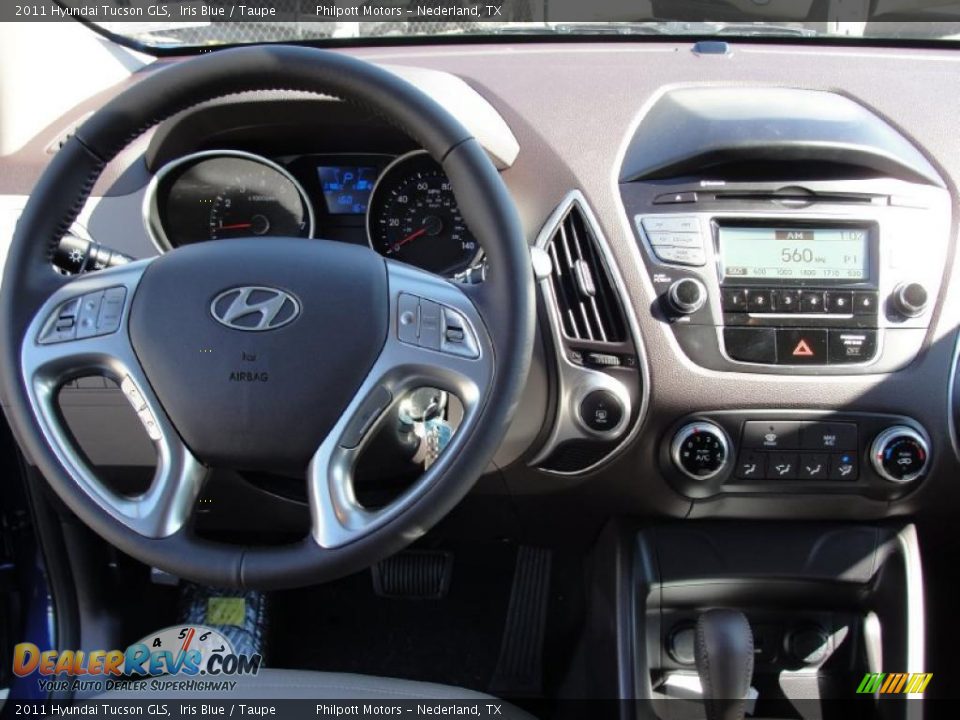 2011 Hyundai Tucson GLS Iris Blue / Taupe Photo #26
