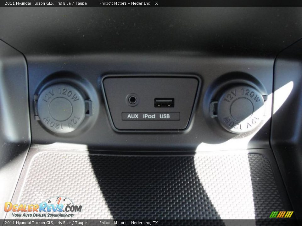 2011 Hyundai Tucson GLS Iris Blue / Taupe Photo #30