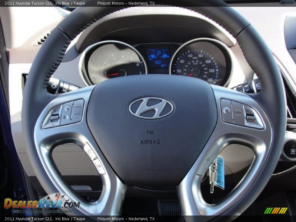 2011 Hyundai Tucson GLS Iris Blue / Taupe Photo #32