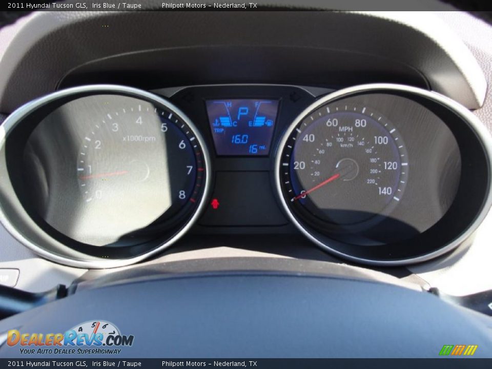 2011 Hyundai Tucson GLS Iris Blue / Taupe Photo #33