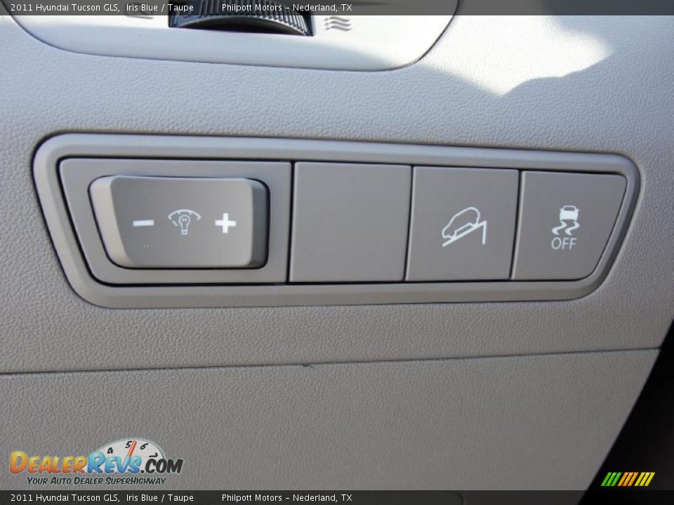 2011 Hyundai Tucson GLS Iris Blue / Taupe Photo #34