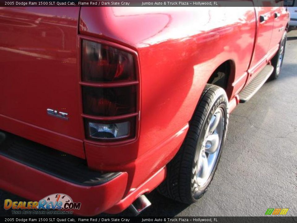 2005 Dodge Ram 1500 SLT Quad Cab Flame Red / Dark Slate Gray Photo #11