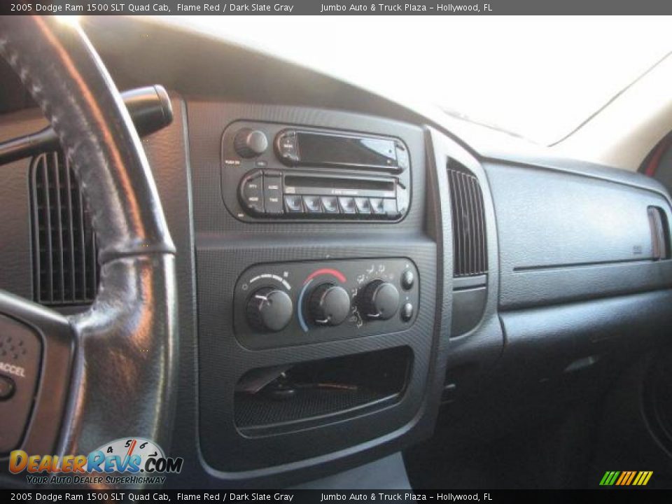 2005 Dodge Ram 1500 SLT Quad Cab Flame Red / Dark Slate Gray Photo #19