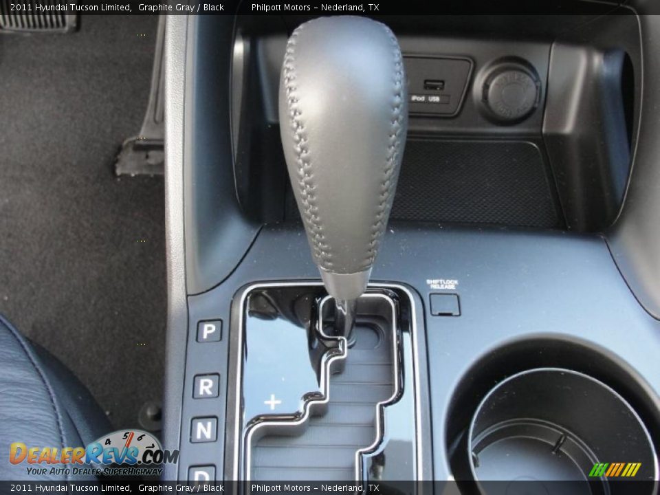 2011 Hyundai Tucson Limited Shifter Photo #32