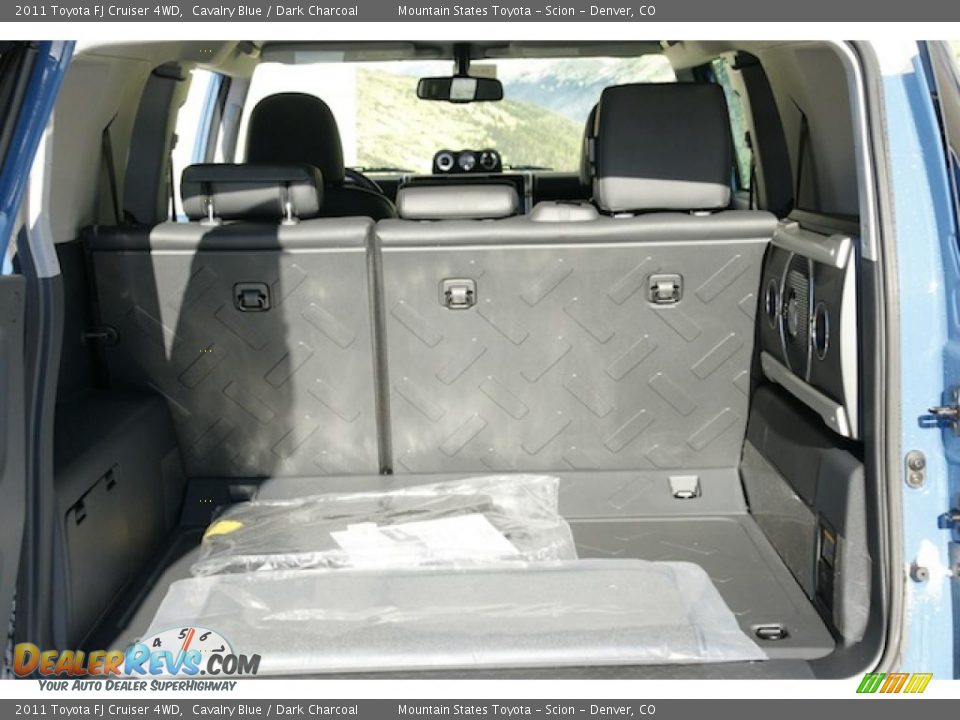 2011 Toyota FJ Cruiser 4WD Trunk Photo #6