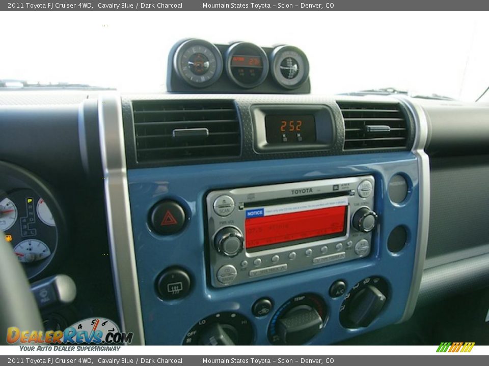 Controls of 2011 Toyota FJ Cruiser 4WD Photo #8