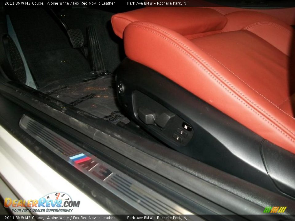 Controls of 2011 BMW M3 Coupe Photo #11