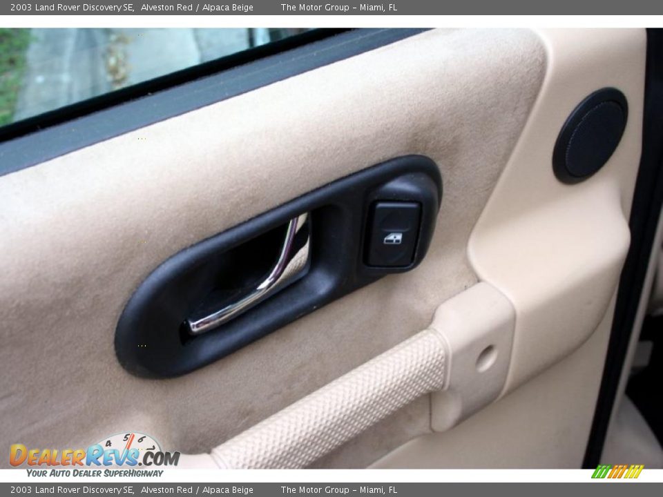 2003 Land Rover Discovery SE Alveston Red / Alpaca Beige Photo #35