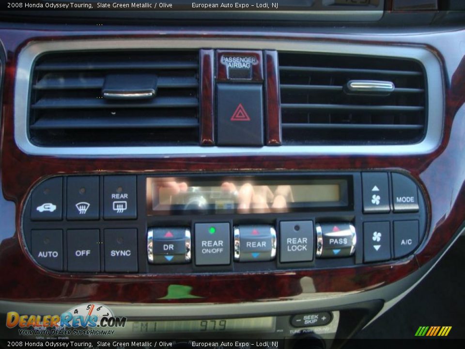 2008 Honda Odyssey Touring Slate Green Metallic / Olive Photo #23
