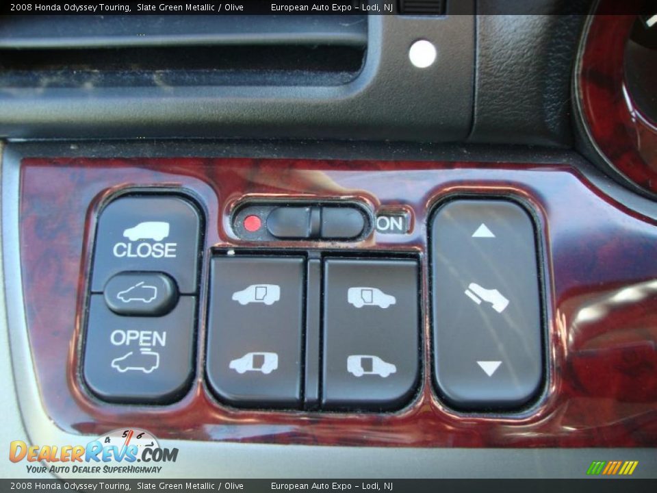 2008 Honda Odyssey Touring Slate Green Metallic / Olive Photo #31