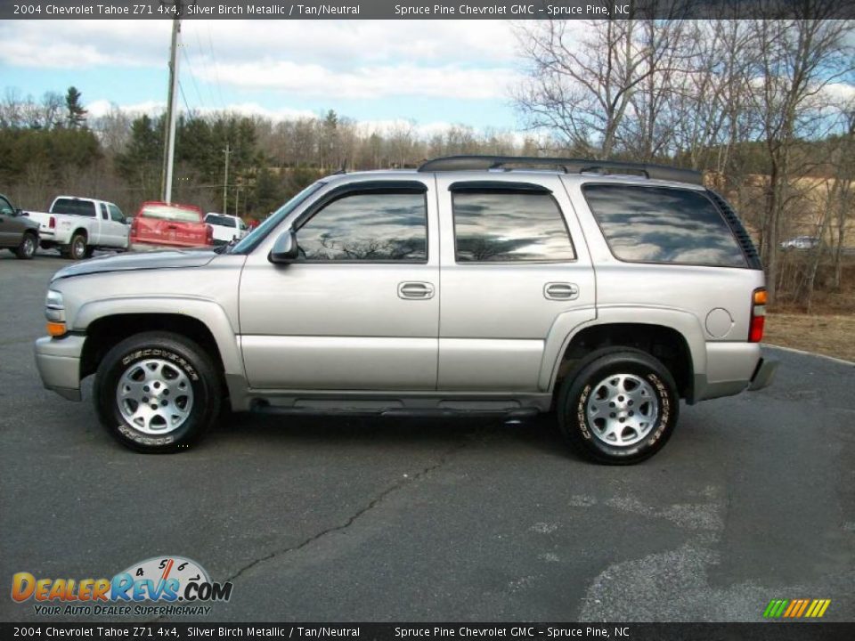 2004 Chevrolet Tahoe Z71 4x4 Silver Birch Metallic / Tan/Neutral Photo #2