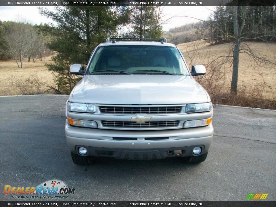 2004 Chevrolet Tahoe Z71 4x4 Silver Birch Metallic / Tan/Neutral Photo #4